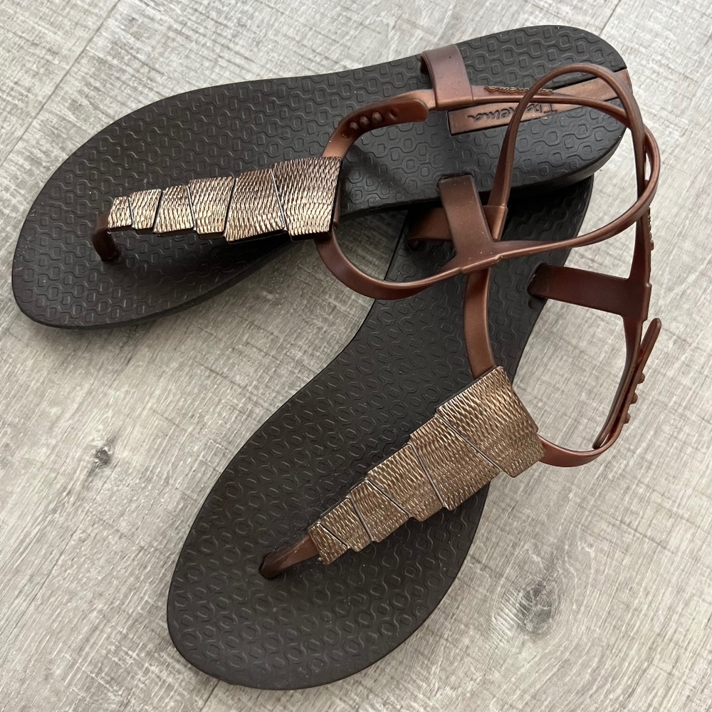 Ipanema Bronze T-Bar Sandals
